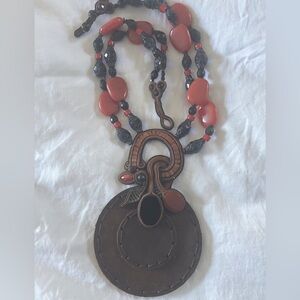 "Jewels Santa Fe” Tribal Ethnic Necklace. Leather and beads